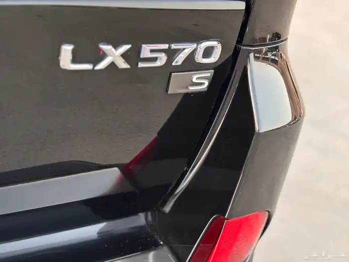 لكزس LX570s اسبورت موديل2020 17