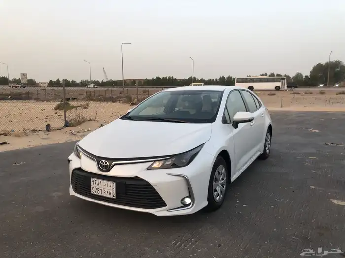كورولا 2022 سعودي اقتصاديه بدي وكالة ممشي قليل مخزنة 19