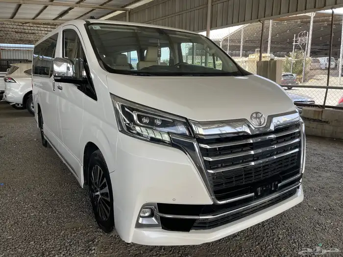 تويوتا جرانيفا 2020 سعودي V6 تماتيك 7 مقاعد 1