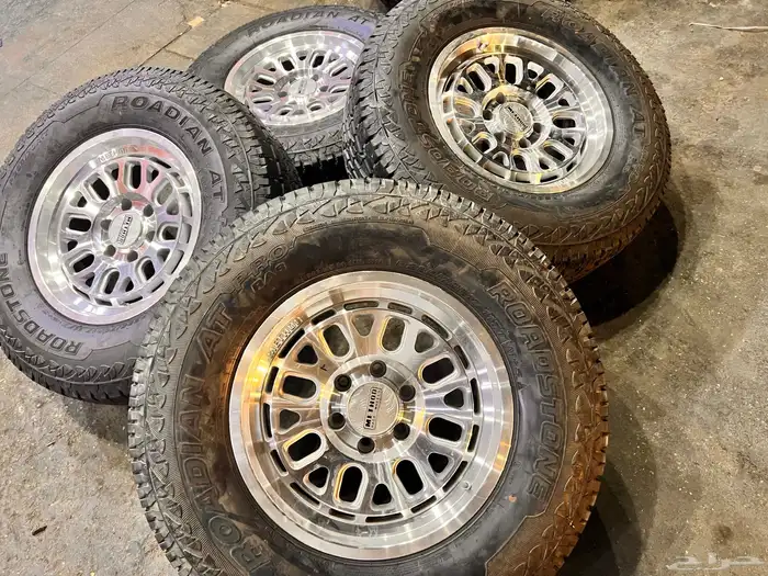 جنوط نيكل فرد f150 مع كفرات ردستون مقاس 285 70 17 13