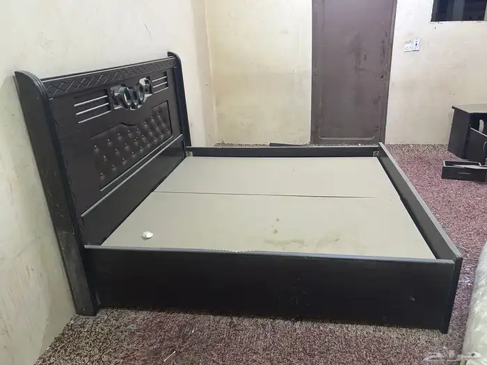 سرير و تسريحا ل البيع 0