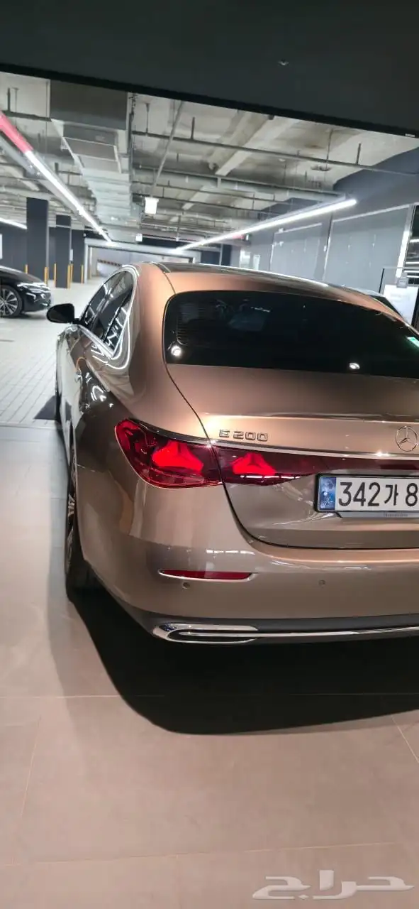 للاستيراد_من_كوريا_ E200 _2024 40
