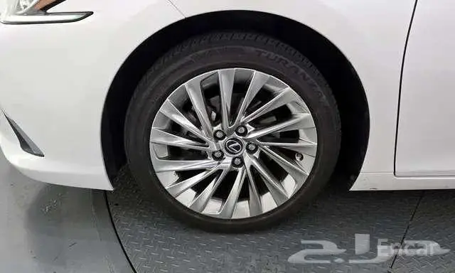 لكزس - es300 - 2020 7