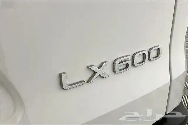 لكزس2022 17