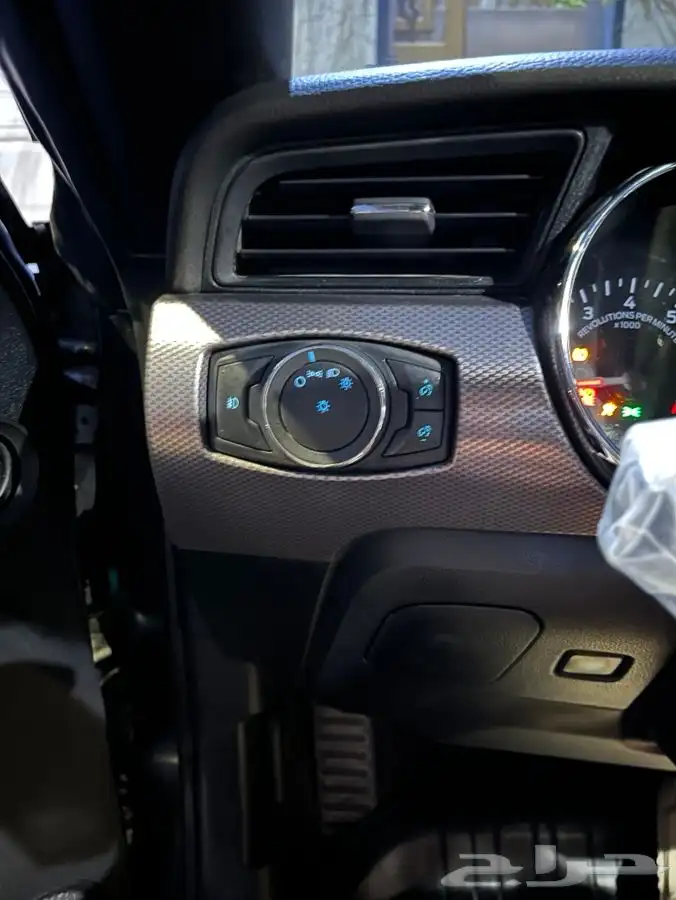موستنق GT 5.0 2015 11