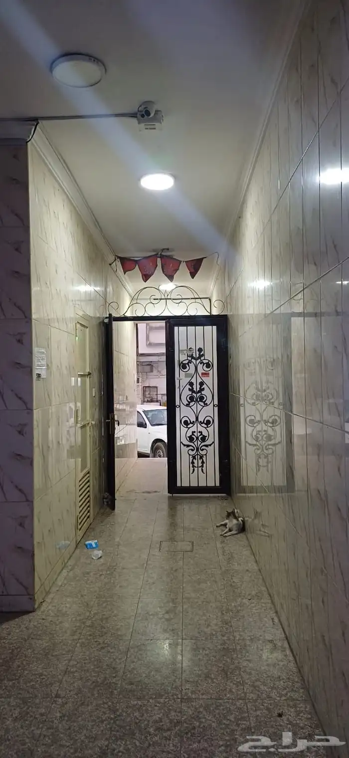 للبيع عمارة تجارية زاوية في الثقبة منطقة حيوية 9