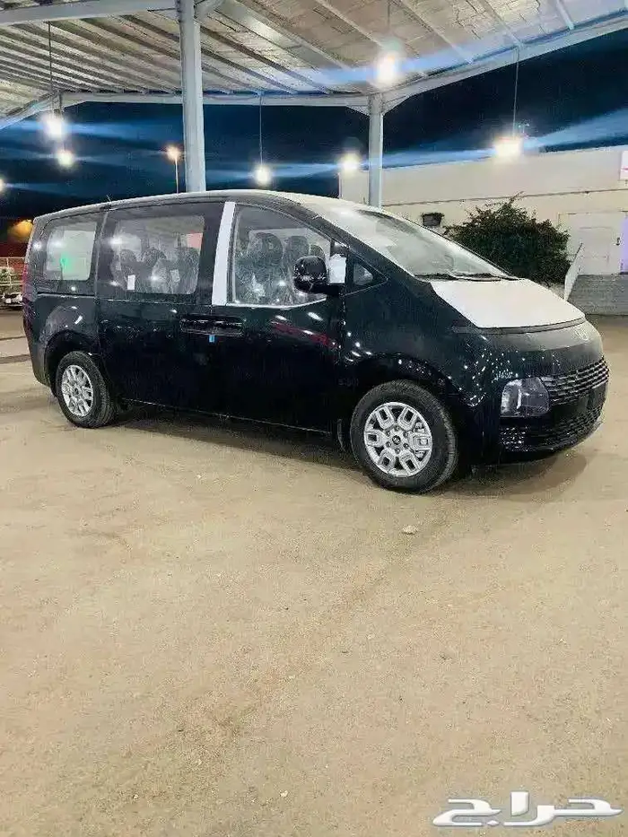 هيونداي ستاريا ديزل 9 راكب 2025 بسعر مميز 1