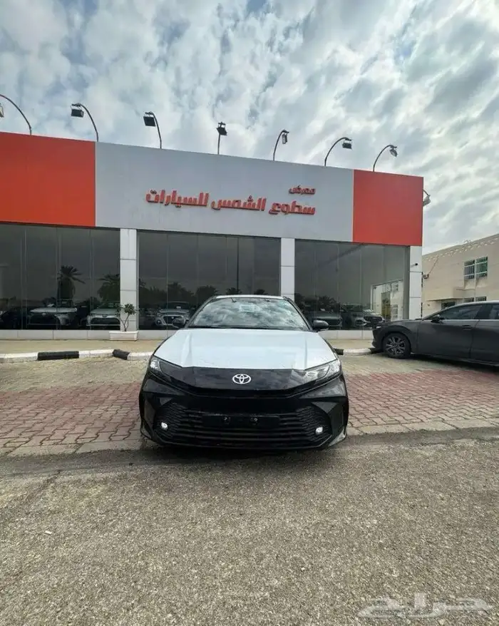 كامري استاندر اسود 2025 1