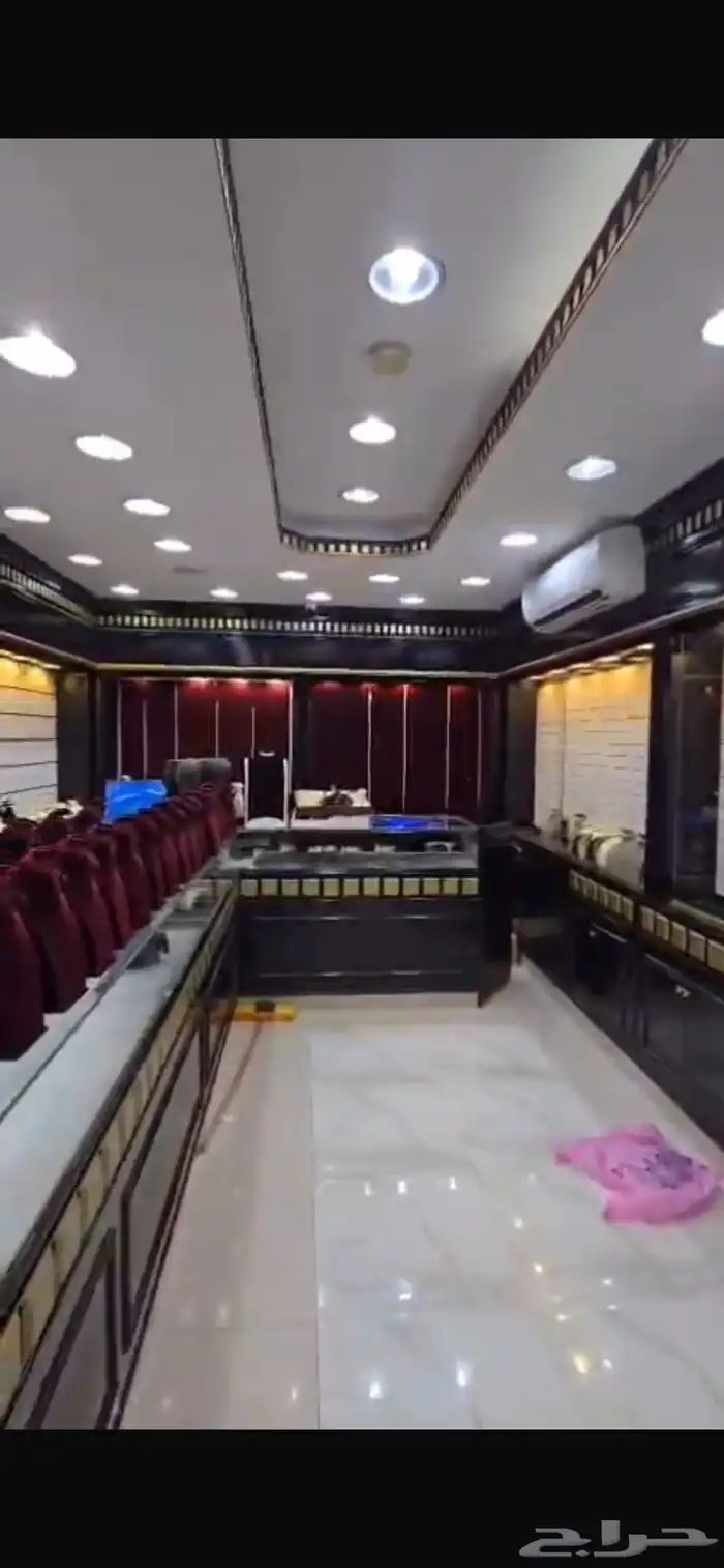 ديكور محل ذهب 0