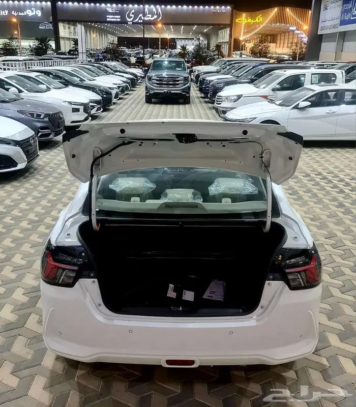 سوزوكي ديزاير 1.2 الشكل الجديد GLX فل كامل 2025 9