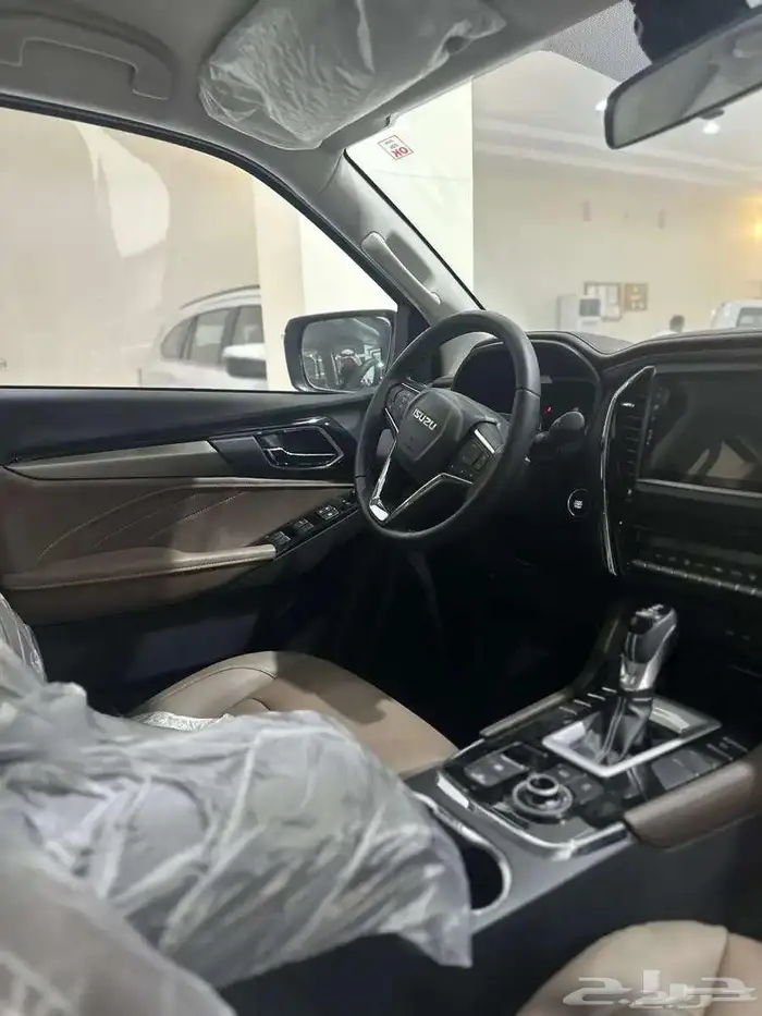عرض خاص حتى نفاد الكمية ايسوزو MUX فل كامل دبل 2024 6