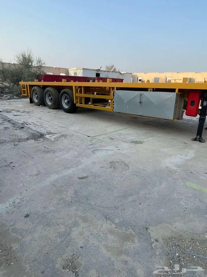 مقطورة سطحه 3 محاور 1