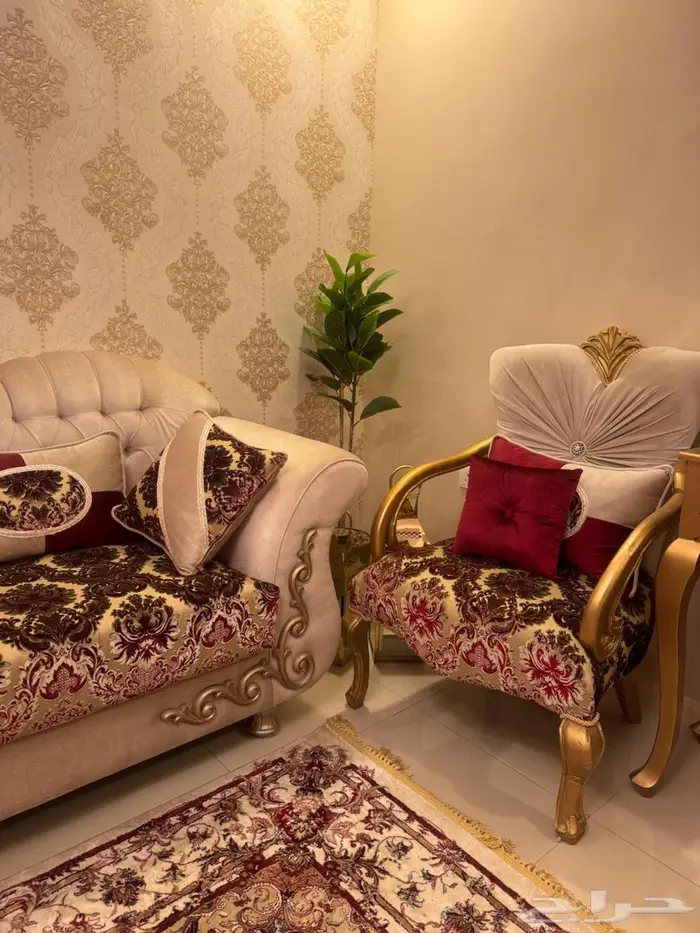 كنب شبه جديد للبيع 0