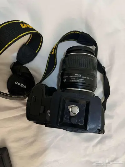 للبيع  كاميرا نيكون D5300 شبه جديدة   1500 ريال index