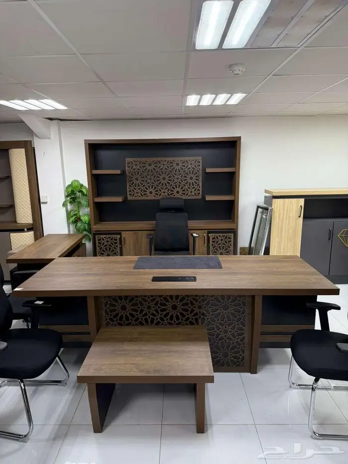 اثاث مكتبي مكاتب مودرن فخم ومكتب طقم حق مدير كبير جودة عالية 2