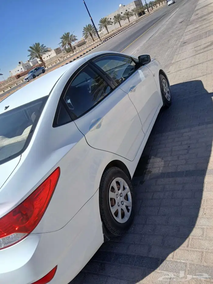 هيونداي اكسنت 2012 8