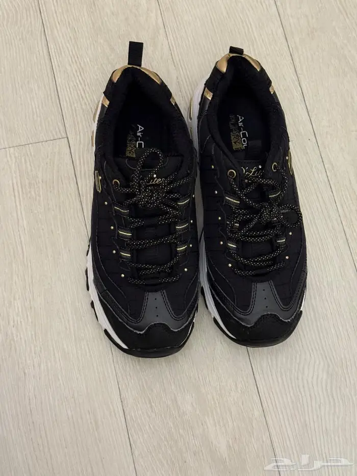 جزمة نسائية سكيتشرز أصلية 100 6