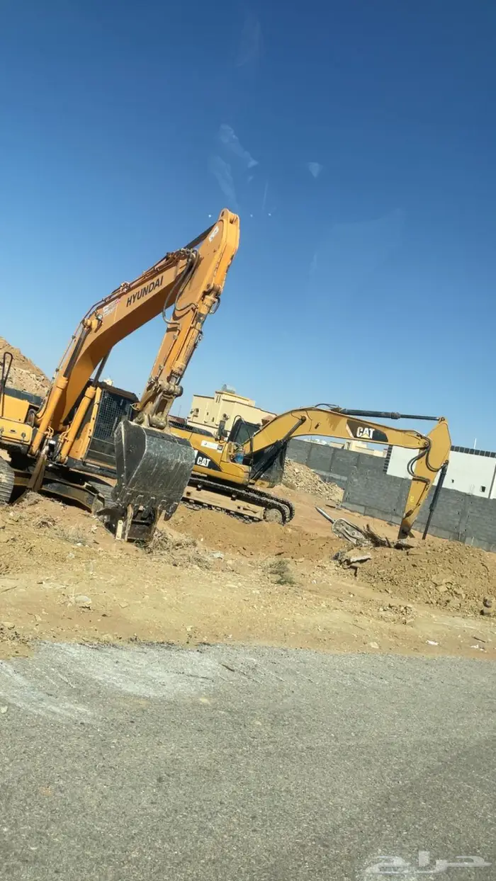 بوكلين للايجار لجميع الاعمال 1