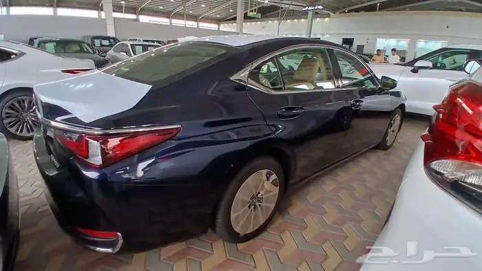 لكزس ES250 بنزين 2024 AA ستاندر 5