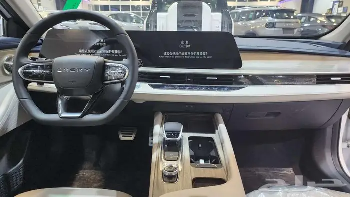 شيري اريزو 8 2025 لاكجري عرض خاص اللون ابيض 83400 15