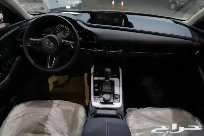 مازدا CX30 نص فل فتحة سقف اربعة سلندر موديل 2025 13