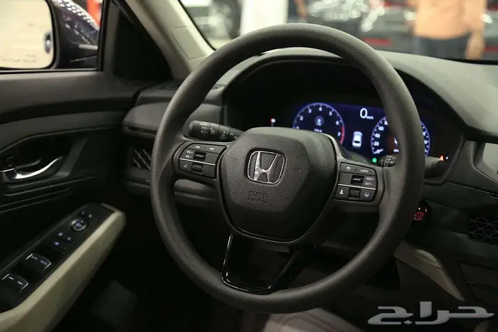هوندا اكورد LX 2025 رفيق دربك المهني بأناقة لا مثيل لها 18