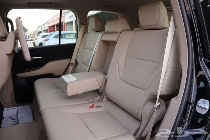 لاند كروزر GXR4 2025 كاش او بنك 15