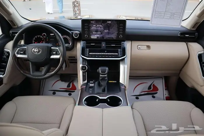 لاند كروزر GXR4 2025 كاش او بنك 6
