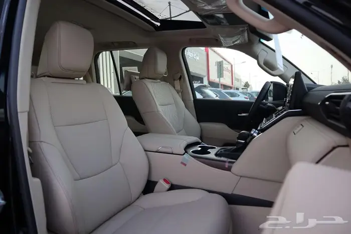 لاند كروزر GXR4 2025 كاش او بنك 12