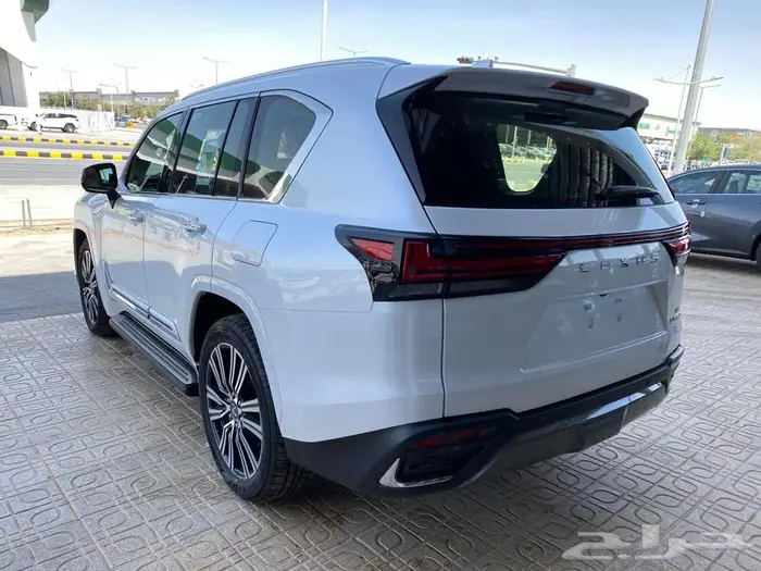 لكزس LX600 BB 2025 سعودي ابيض داخلي جملي لوحات 11