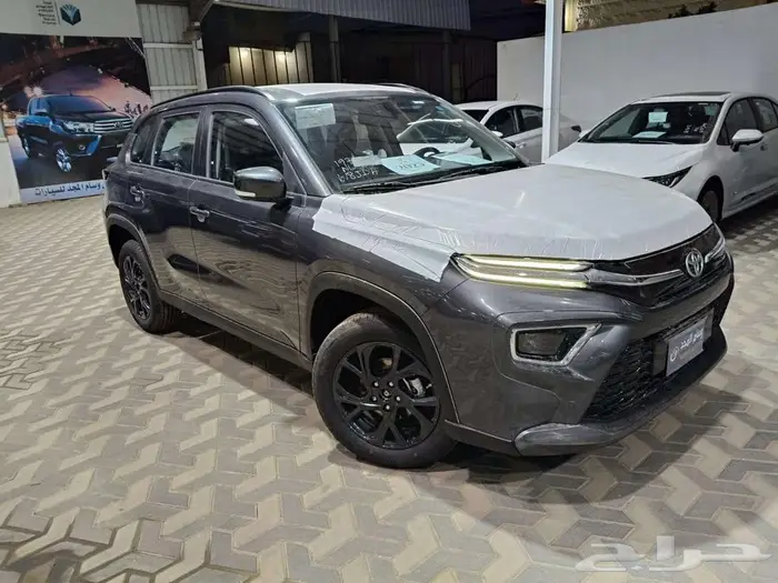 تويوتا اوربان كروزر استاندر 2025 كاش وبنك 3