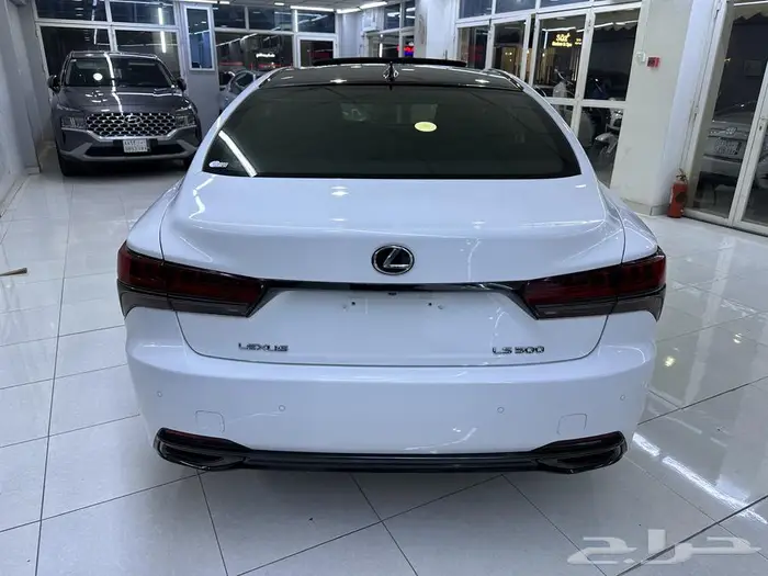 لكزس LS500 اف سبورت 2018 بدي ومحركات وتشييكات وكالة مالك اول 6