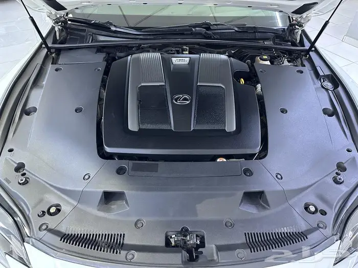 لكزس LS500 اف سبورت 2018 بدي ومحركات وتشييكات وكالة مالك اول 89