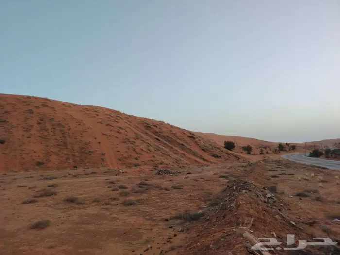 قطعة زراعية مجاورة للنفود بالزلفي 2