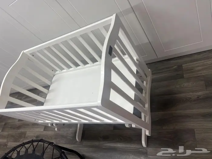 سرير اطفال 0