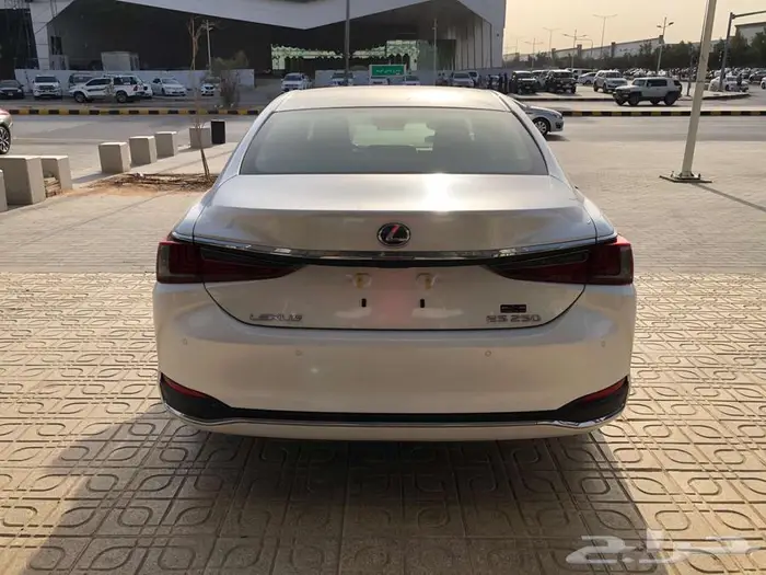 لكزس ES250 2025 استاندر سعودي 12