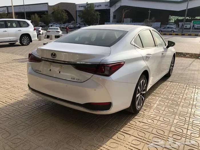 لكزس ES250 2025 استاندر سعودي 14
