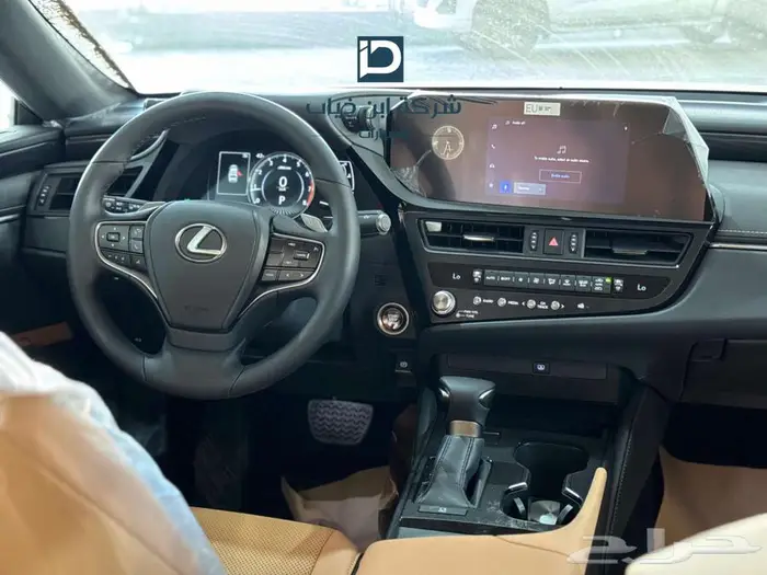 لكزس ES350 فئة CA خليجي 2025 لدى شركة ابن ذياب للسيارات 2