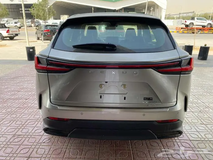لكزس NX 350 AA 2025 تيتانيوم داخلي جملي 15