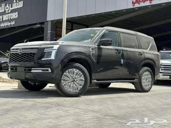 نيسان باترول بلاتنيوم تنفس طبيعي سعودى ابيض ورصاصى 2025 6