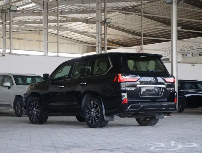 سيارة لكزس ال اكس 570 موديل 2020 -LEXUS LX570 MODEL 2020 17