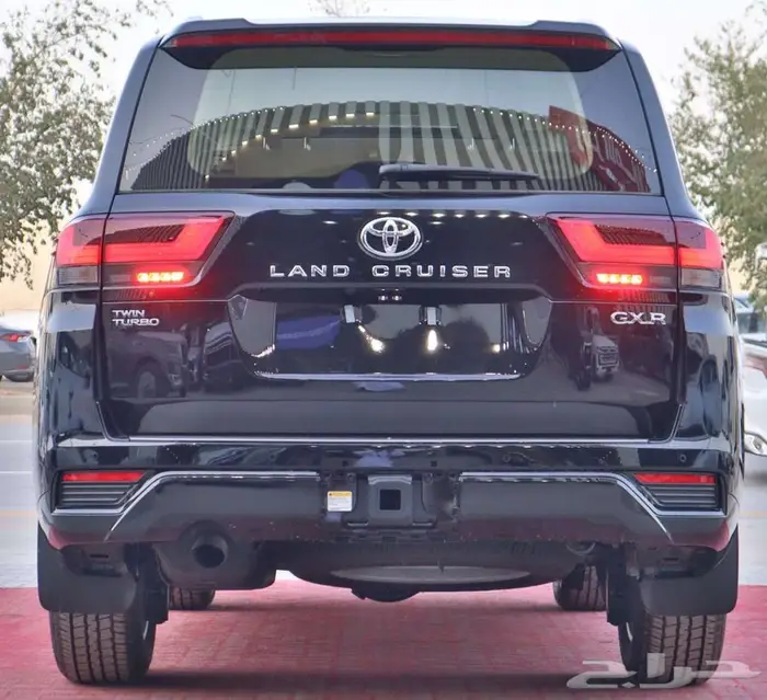 لاند كروزر GXR4 2025 كاش او بنك 1