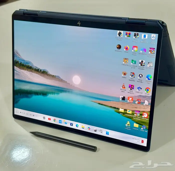 لابتوب HP سبيكتر لون كحلي مميز 1