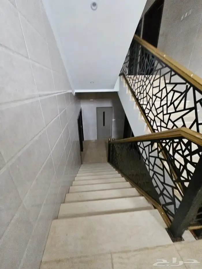 عمارة بها شقق للايجار بالحوية الجوهرة 2