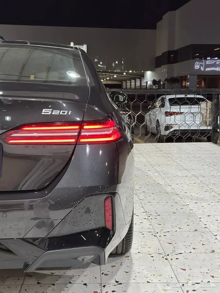 بي ام دبليو 520i 2024 kit M . رصد الفخامة 11