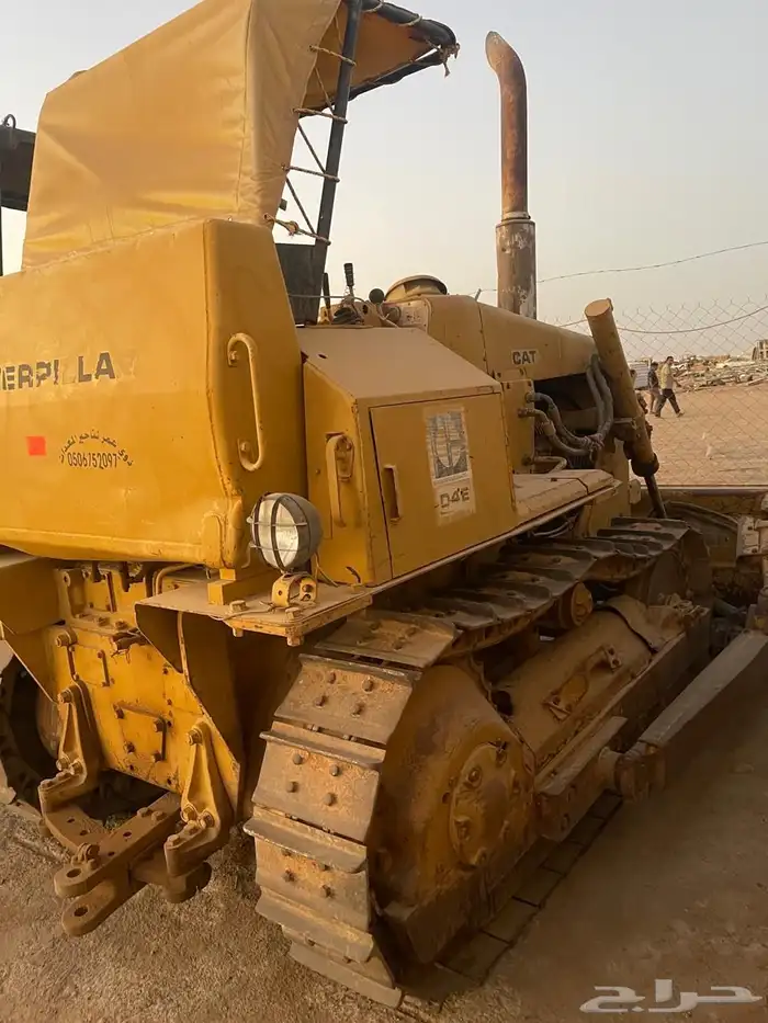 بلدوزر كتر D4 1981 0