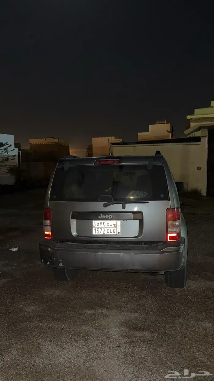 جيب ليبرتي شيروكي 2012 2