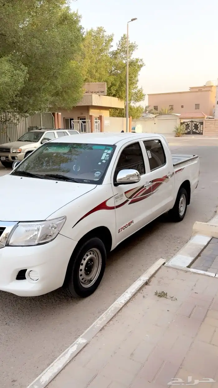 هايلكس 2014 ماشي k400 قابل لزياده الى له نظر بالمواتر ب47 3