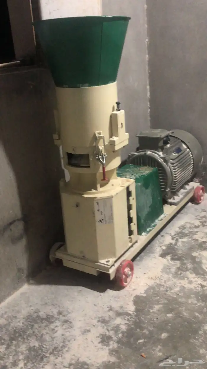 مكينة تكعيب واحد طن 2