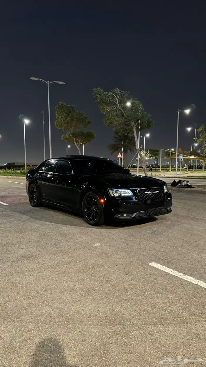 للبيع كرايزلر 2021 300s 7